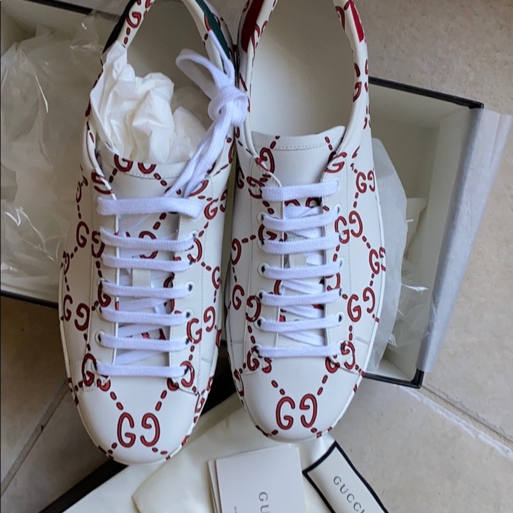 Men’s Gucci sneaker
